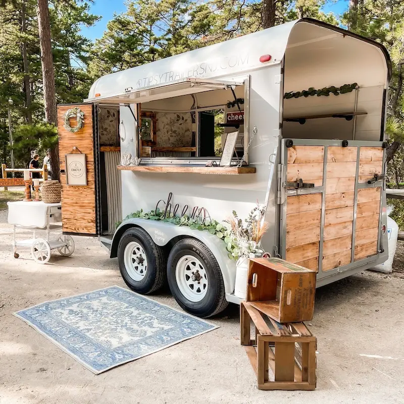 White Mobile Outdoor Beverage Trailer – Coffee, Juice, Bubble Tea